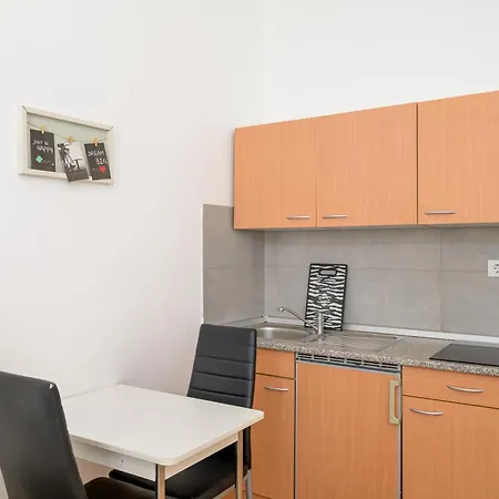 Todorovic 아파트 *